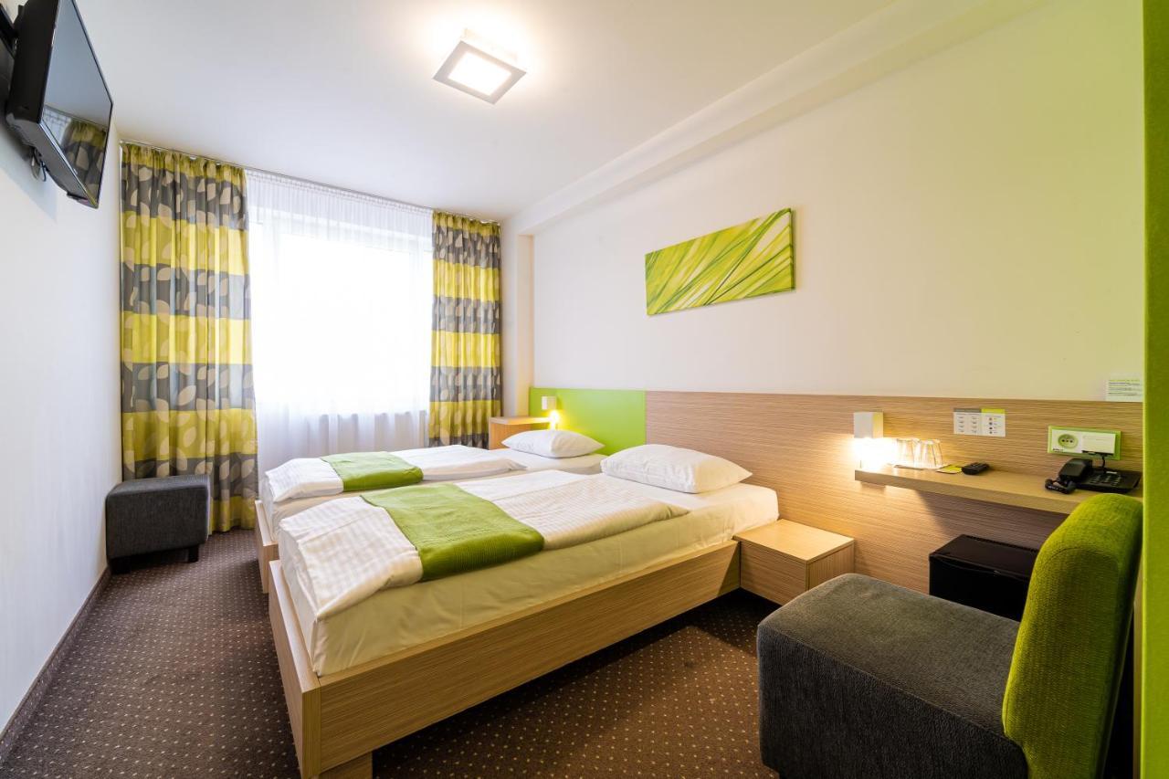 Hotel Ali Baba Humenné Εξωτερικό φωτογραφία
