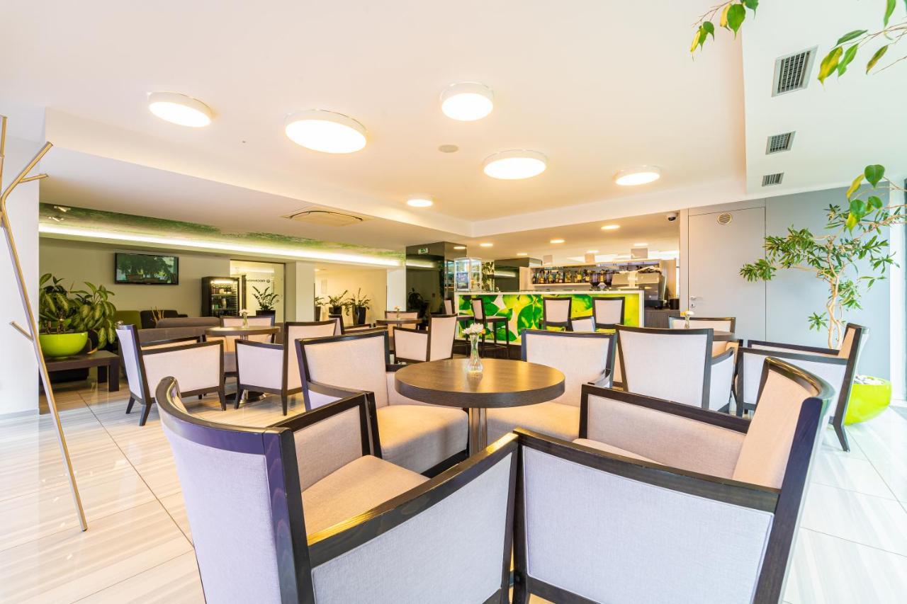 Hotel Ali Baba Humenné Εξωτερικό φωτογραφία